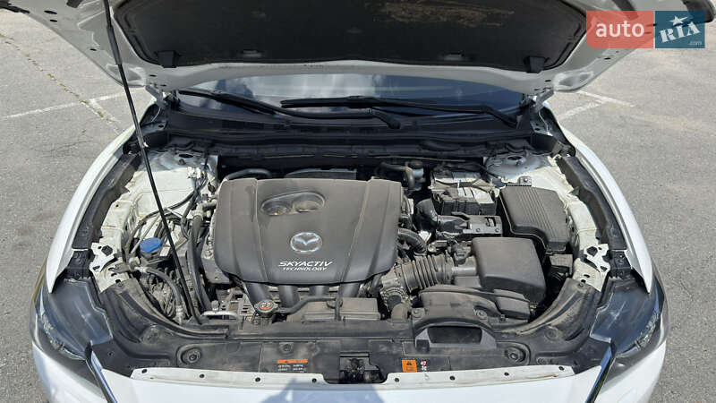 Седан Mazda 6 2015 в Кропивницком