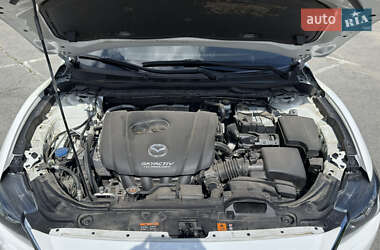 Седан Mazda 6 2015 в 