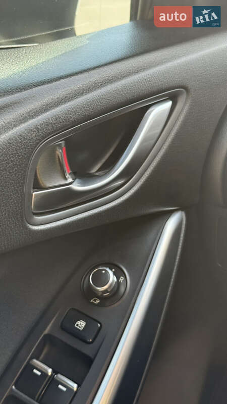 Седан Mazda 6 2015 в Кропивницком