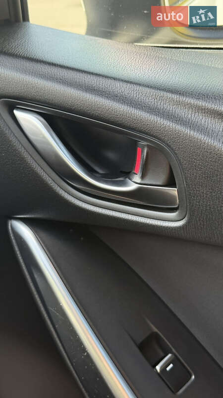 Седан Mazda 6 2015 в Кропивницком