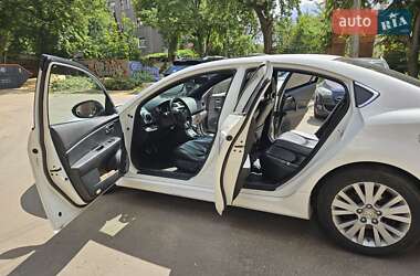 Седан Mazda 6 2010 в 