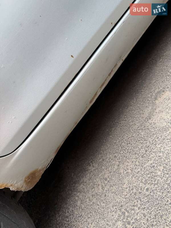 Лифтбек Mazda 6 2005 в Днепре