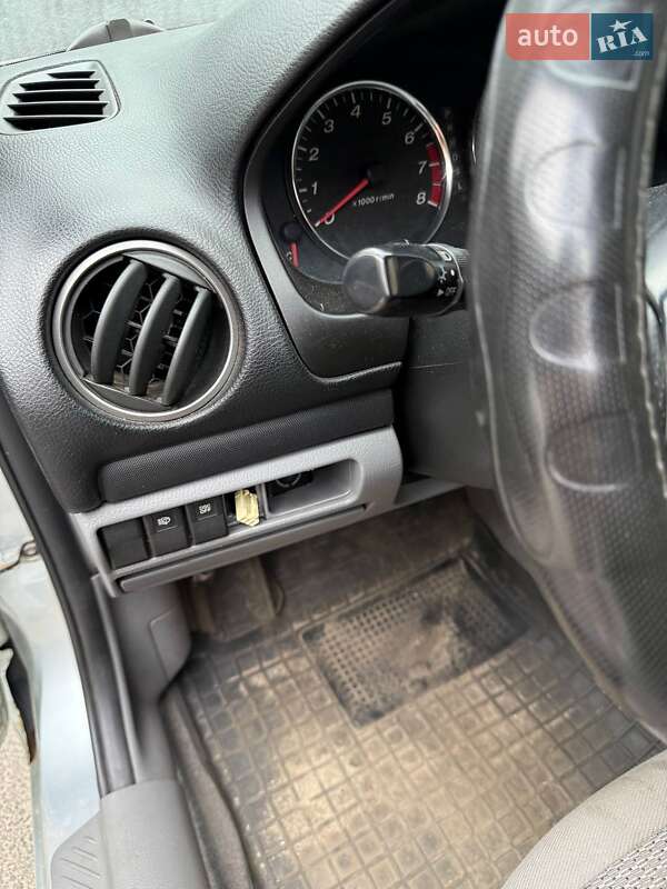 Лифтбек Mazda 6 2005 в Днепре