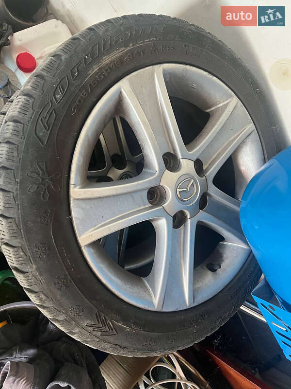 Седан Mazda 6 2003 в Бучі