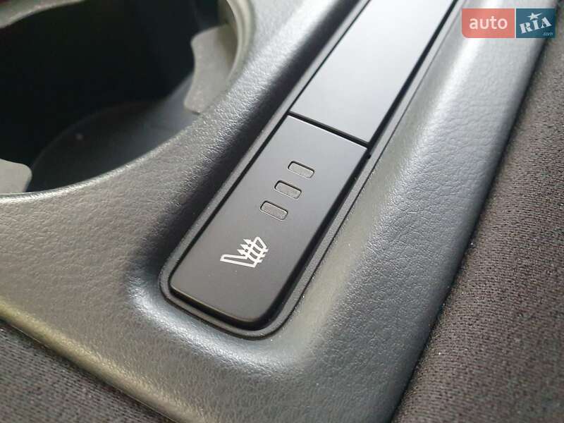 Седан Mazda 6 2016 в Киеве