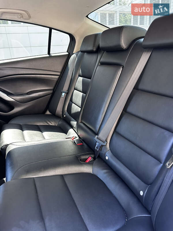 Седан Mazda 6 2013 в Киеве