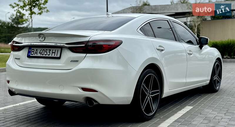 Седан Mazda 6 2018 в Киеве