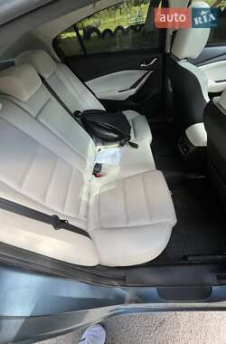 Седан Mazda 6 2015 в 