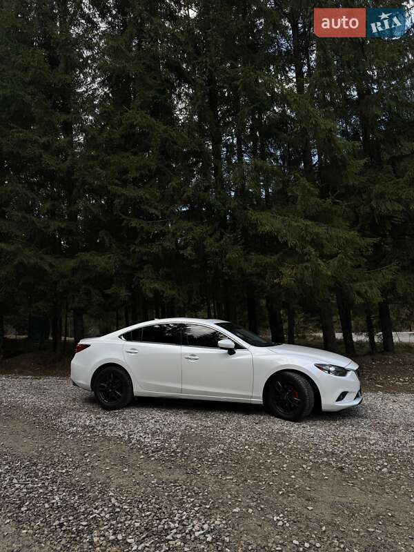 Седан Mazda 6 2013 в Ивано-Франковске