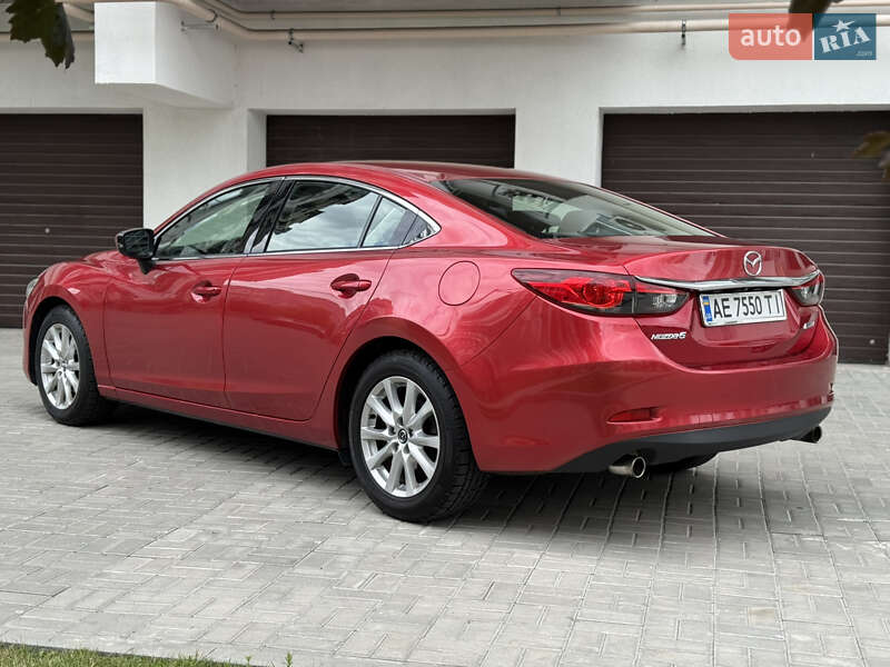 Седан Mazda 6 2015 в Днепре