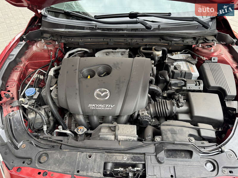 Седан Mazda 6 2015 в Днепре