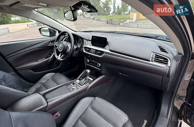 Седан Mazda 6 2016 в 