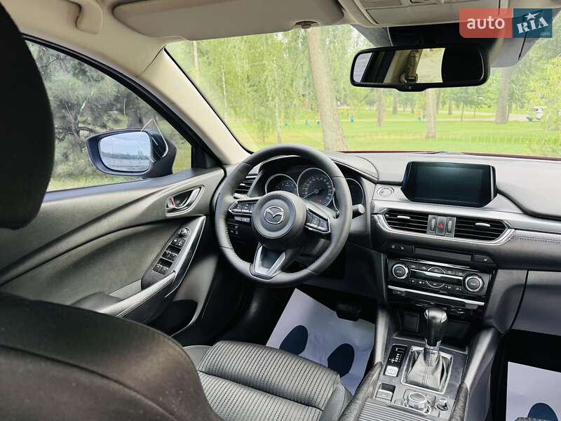 Седан Mazda 6 2017 в Киеве