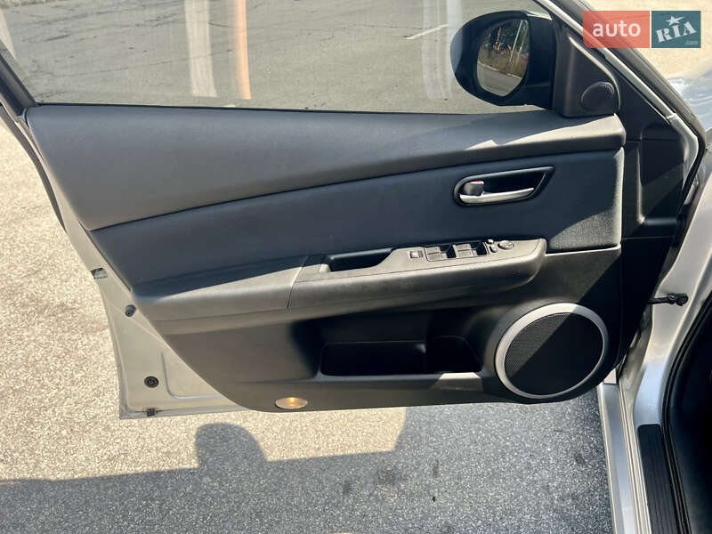 Лифтбек Mazda 6 2008 в Житомире
