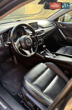 Седан Mazda 6 2015 в 