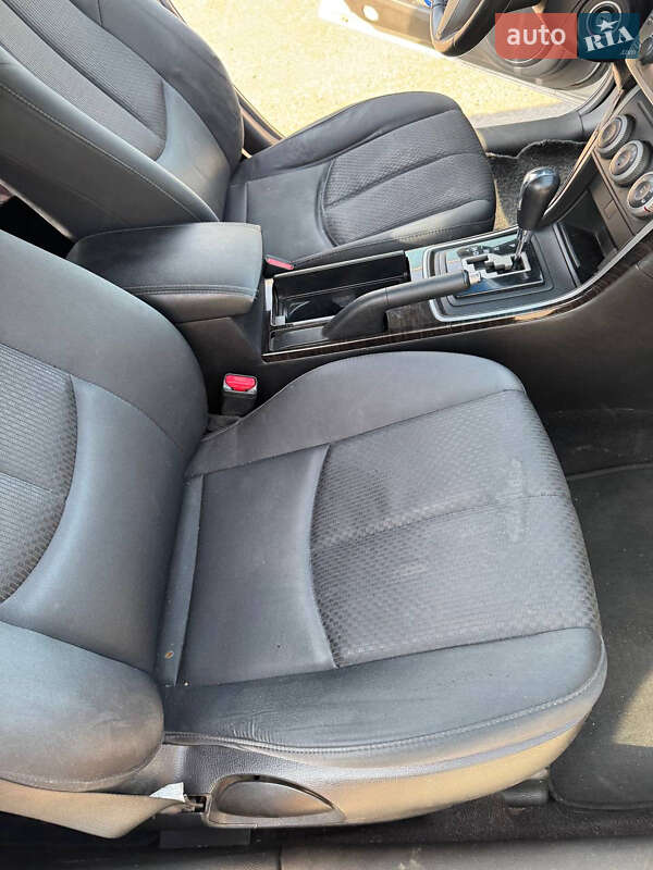 Седан Mazda 6 2011 в Вараше