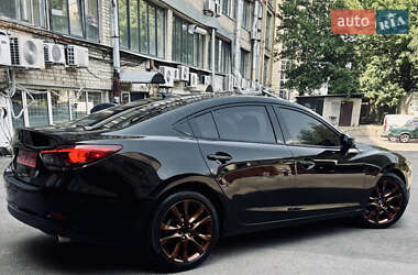 Седан Mazda 6 2015 в 