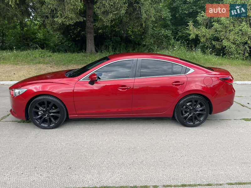 Седан Mazda 6 2012 в Остроге