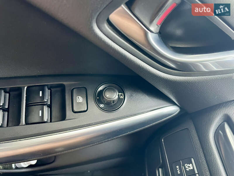 Седан Mazda 6 2012 в Остроге