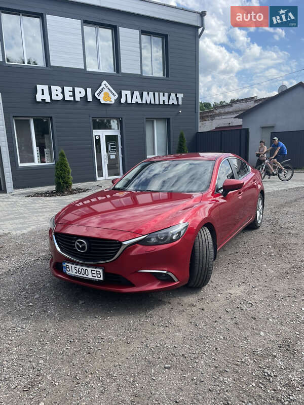Седан Mazda 6 2015 в Хороле