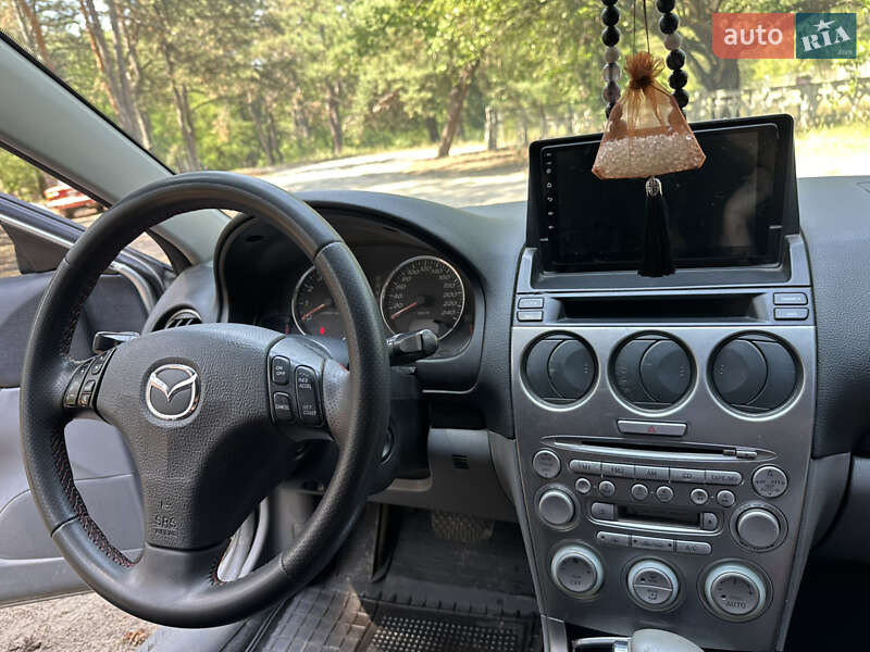 Седан Mazda 6 2004 в Днепре
