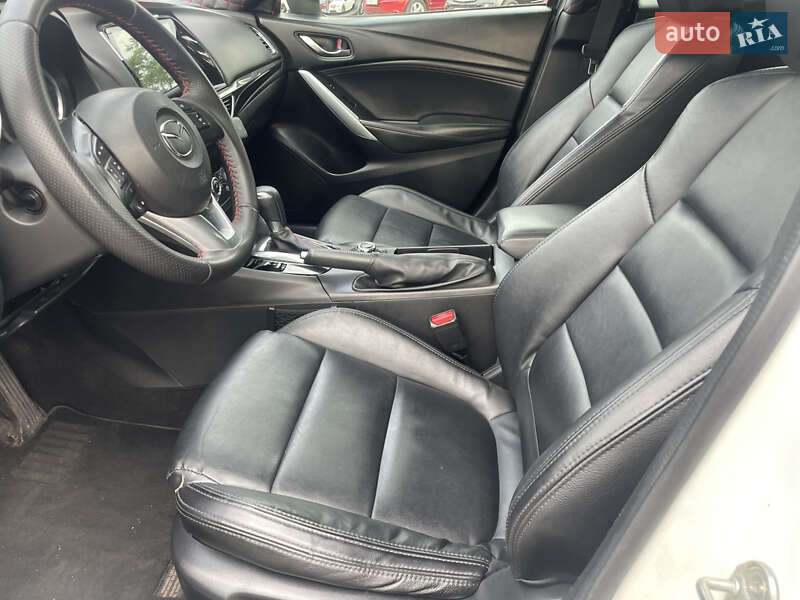 Седан Mazda 6 2014 в Херсоне