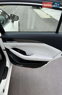 Седан Mazda 6 2021 в 