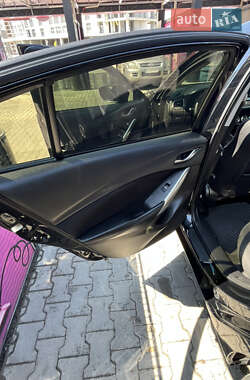 Седан Mazda 6 2015 в 
