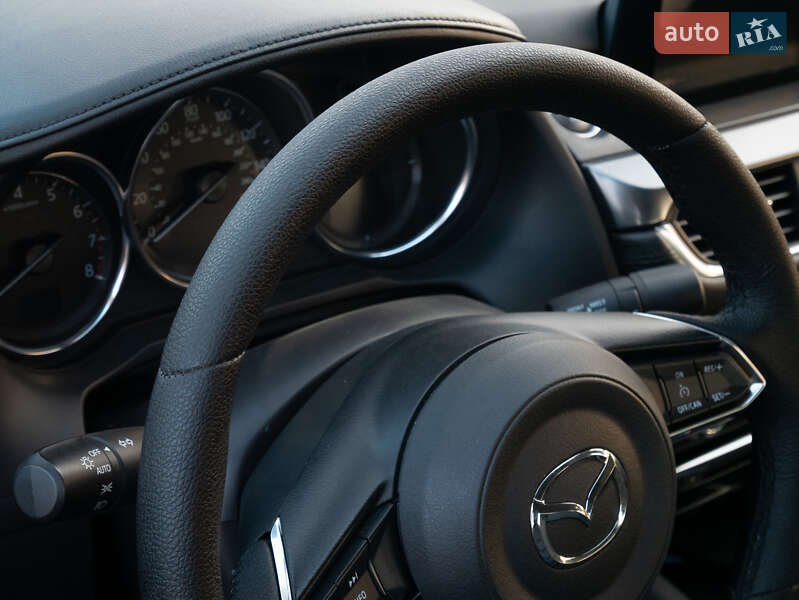 Седан Mazda 6 2017 в Киеве