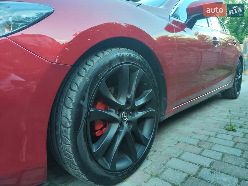 Седан Mazda 6 2013 в Ровно