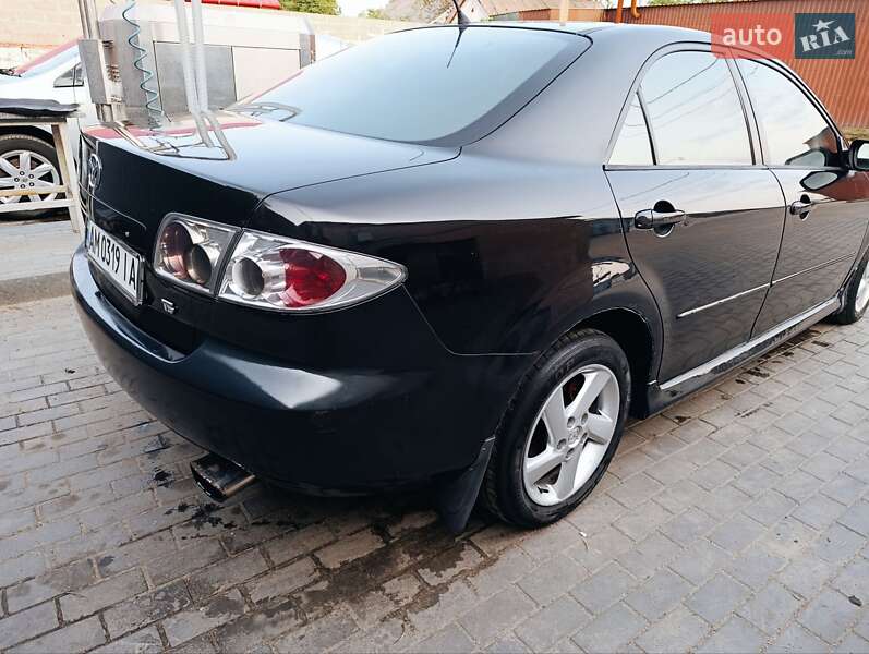 Седан Mazda 6 2003 в Малине