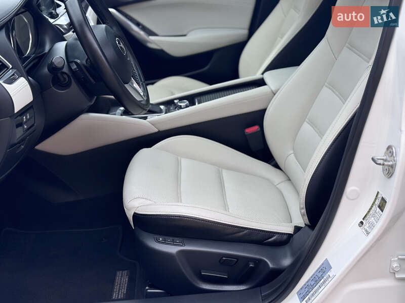 Седан Mazda 6 2016 в Киеве