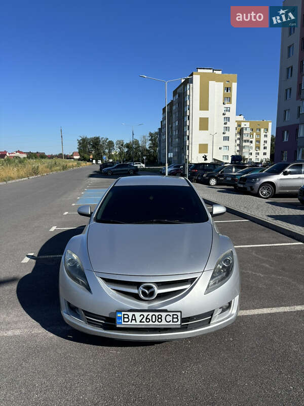 Седан Mazda 6 2011 в 