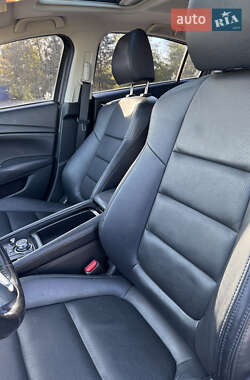 Седан Mazda 6 2016 в 