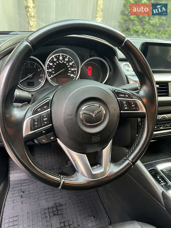 Седан Mazda 6 2015 в Нікополі