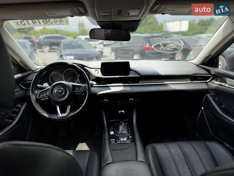 Седан Mazda 6 2018 в Львове