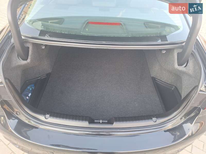 Седан Mazda 6 2020 в Луцке