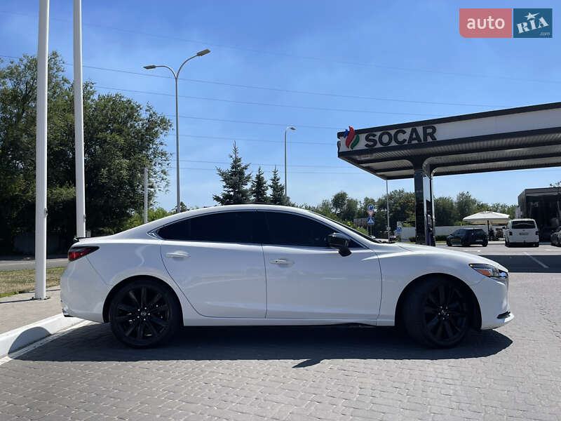 Седан Mazda 6 2018 в Днепре