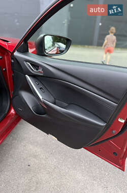 Седан Mazda 6 2014 в 