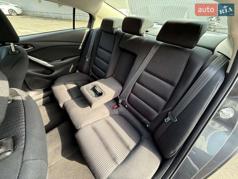 Седан Mazda 6 2016 в Киеве