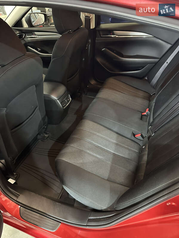 Седан Mazda 6 2018 в Львове