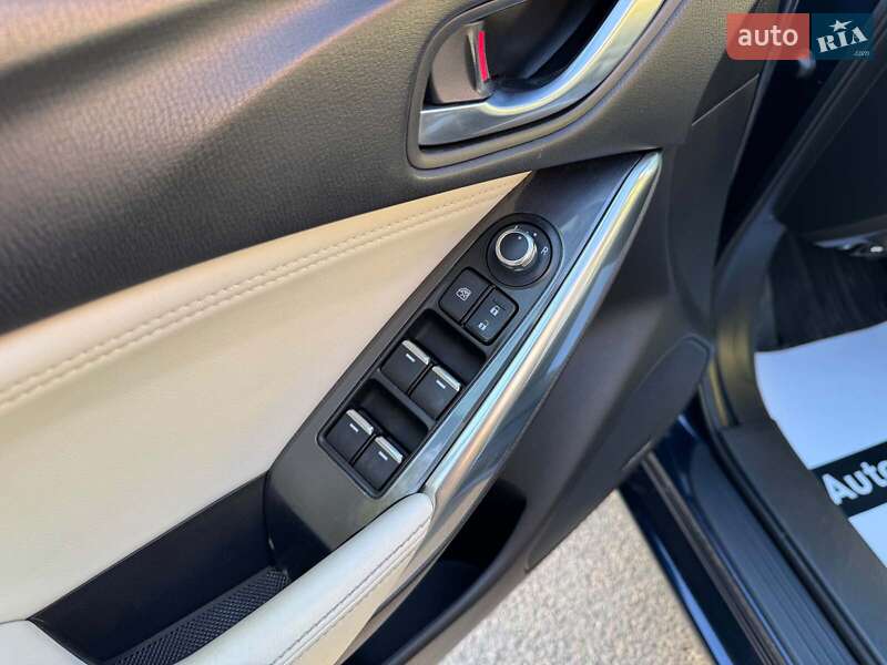 Седан Mazda 6 2015 в Запорожье