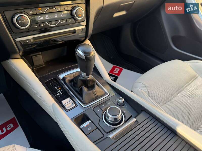 Седан Mazda 6 2015 в Запорожье