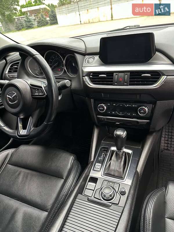 Седан Mazda 6 2017 в Івано-Франківську