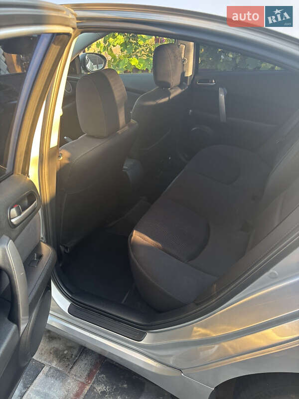 Седан Mazda 6 2009 в Ровно