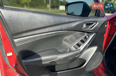 Седан Mazda 6 2016 в 