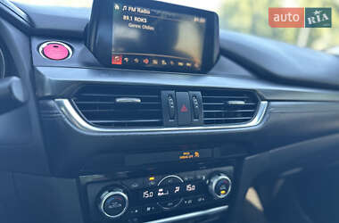 Седан Mazda 6 2016 в 