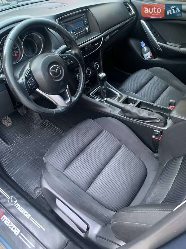 Седан Mazda 6 2013 в Днепре