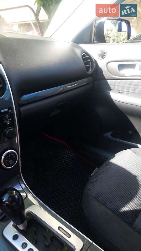 Лифтбек Mazda 6 2006 в Киеве