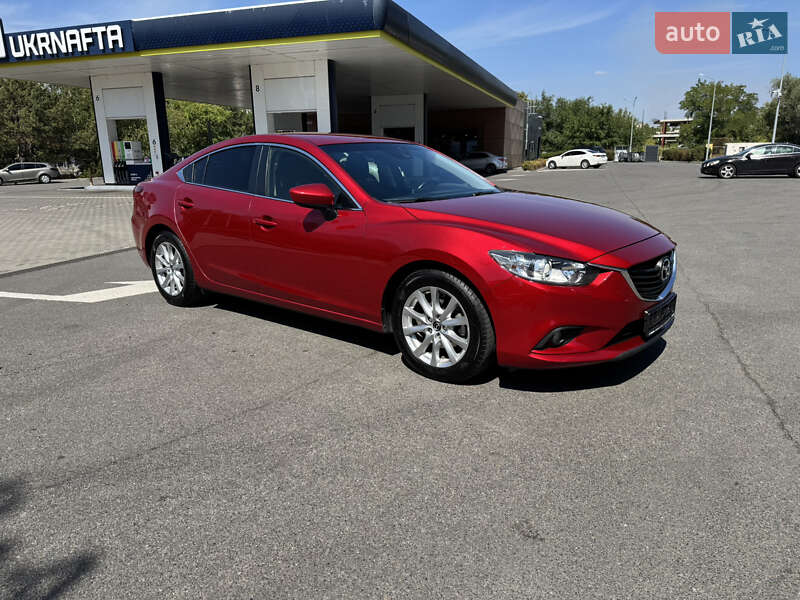Седан Mazda 6 2015 в Днепре